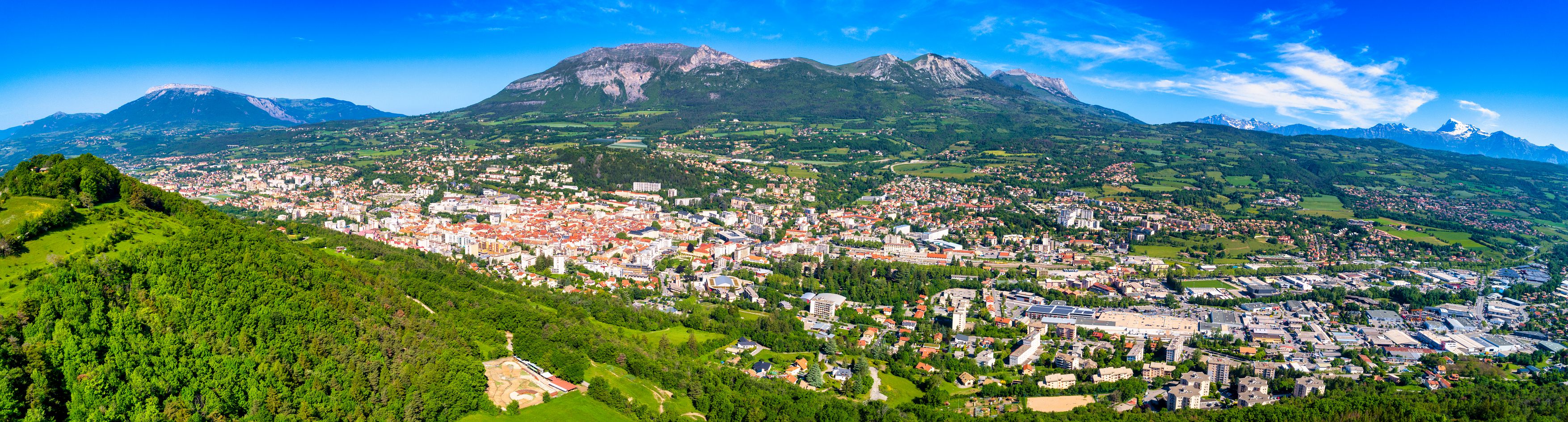 Barrage de Serre-Ponçon vu du ciel