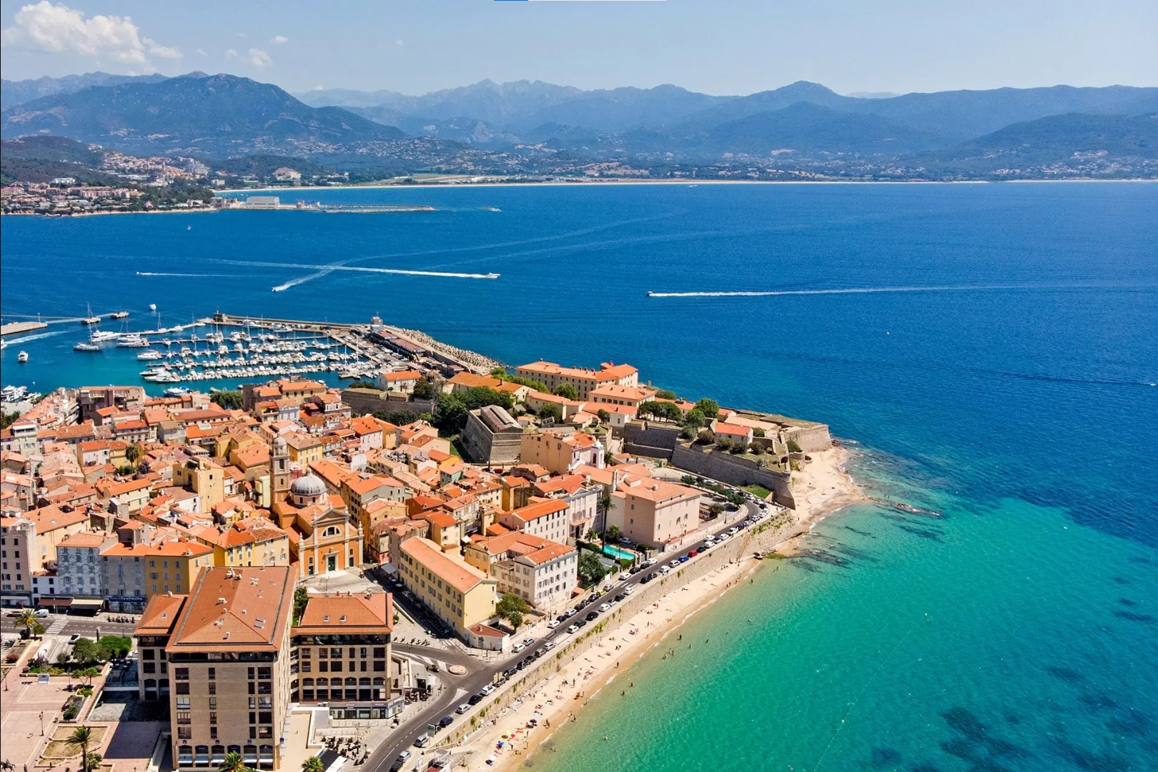 Vue aérienne d'Ajaccio